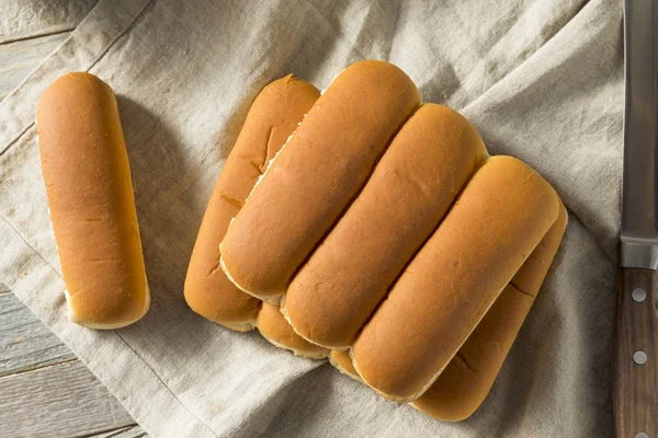 Grão inteiro Hot Dog Buns — Fotografia de Stock