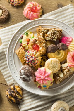 Ev yapımı tatlı İtalyan çerezleri muhtelif