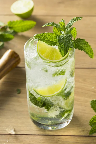Nane ve limon Mojito yenileniyor