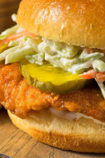 Homemade Nashville Hot Fish Sandwich — Stock Photo, Image