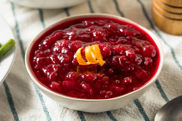 Zelfgemaakte Thanksgiving Cranberry saus — Stockfoto