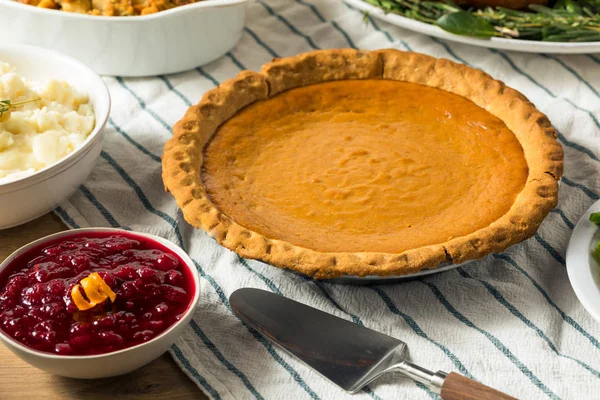 Pastel de calabaza hecho en casa de Acción de Gracias — Foto de Stock