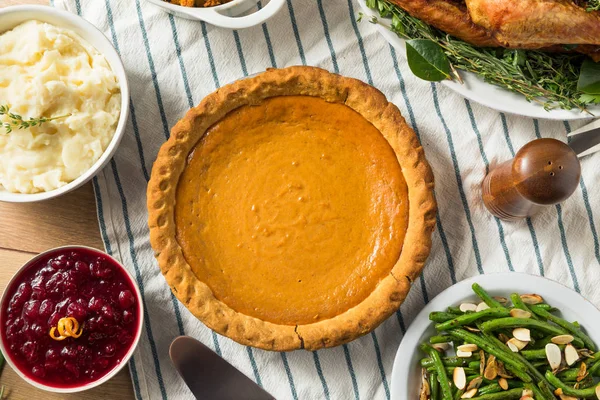 Homemade Thanksgiving Pumpkin PIe — Stock Photo, Image