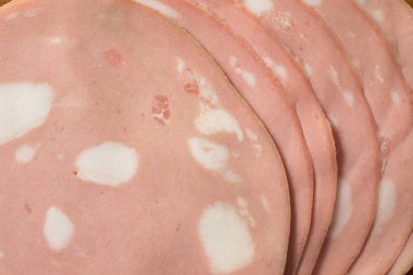 Organik Dilimlenmiş Mortadella Bologna Et