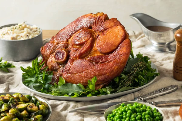 Homemade Glazed Holiday Ham Roast — Stock Photo, Image