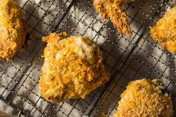 집에서 만든 오븐에 구운 튀긴 닭고기 — 스톡 사진
