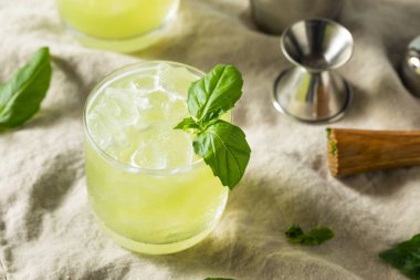 Ev yapımı Alkolik Cin Fesleğeni Ezmesi