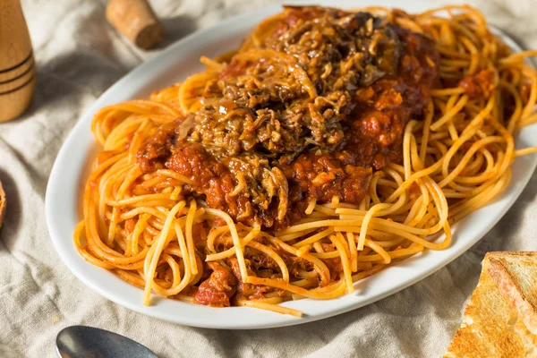 Ev yapımı Çekilmiş Domuz Mangallı Spagetti — Stok fotoğraf