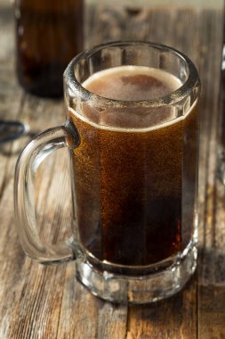 Ev yapımı huş ağacı birası.