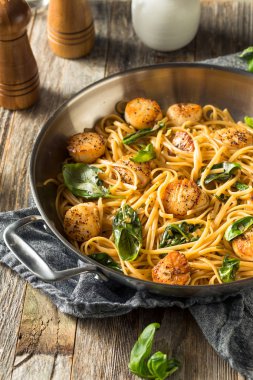 Ev yapımı İtalyan Karides Makarnası