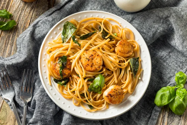 Pasta de vieira italiana casera —  Fotos de Stock