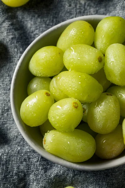 Organic Raw Green Grapes — Stock Photo, Image