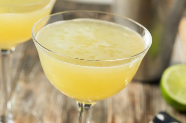 Yeşil Chartreuese Son Söz Kokteyli