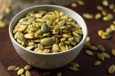 Çiğ Yeşil Organik Balkabağı Tohumu Pepitas