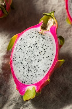 Çiğ Pembe Organik Ejder Meyvesi Pitaya