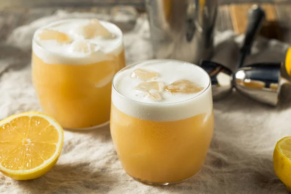 Alcoholic Tequila Lemon Sour Cocktail — Stock Photo, Image