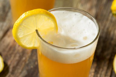 Tazeleyici Limonlu Bira Shandy
