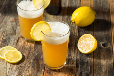 Tazeleyici Limonlu Bira Shandy