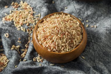 Çiğ Organik Volkan Kahverengi Pirinç