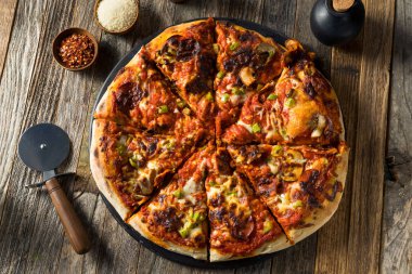 Ev yapımı Louisville usulü Supreme Pizza
