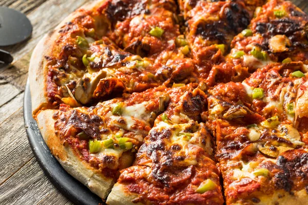 Homemade Louisville Style Supreme Pizza — Stock Photo, Image