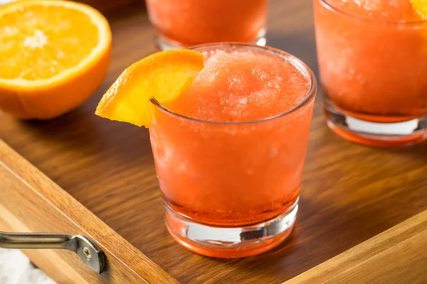 Negroni Glacé Boozy Slushy Avec Orange Glace — Photo