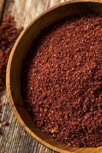 Sumac Seco Orgánico Rojo Crudo Tazón —  Fotos de Stock