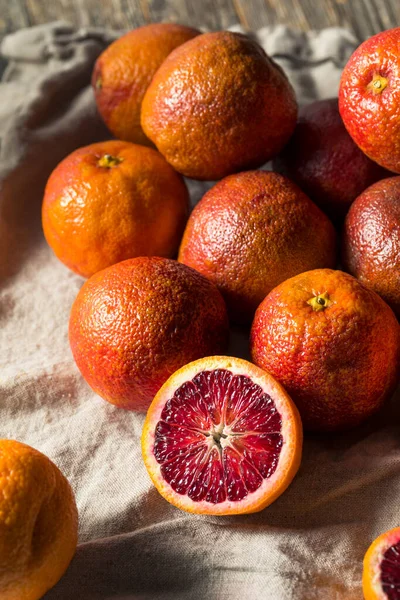 Raw Organic Red Blood Oranges Bunch — Stock Photo, Image