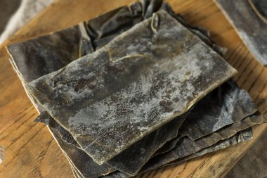 Çiğ Kurutulmuş Kombu Yosun Pişirmeye Hazır