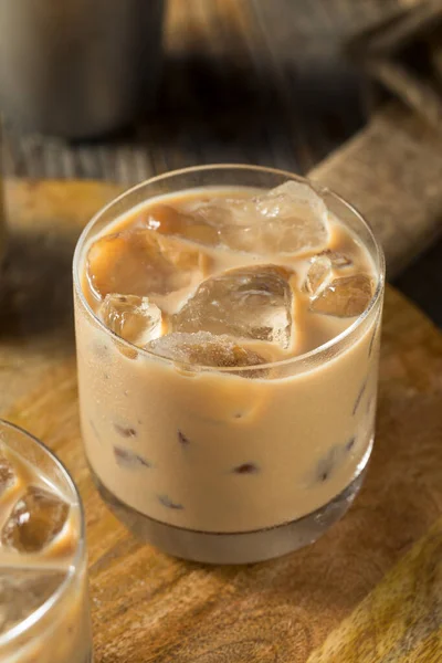 Sweet Boozy Irish Cream Mudslide Cocktail Met Ijs — Stockfoto