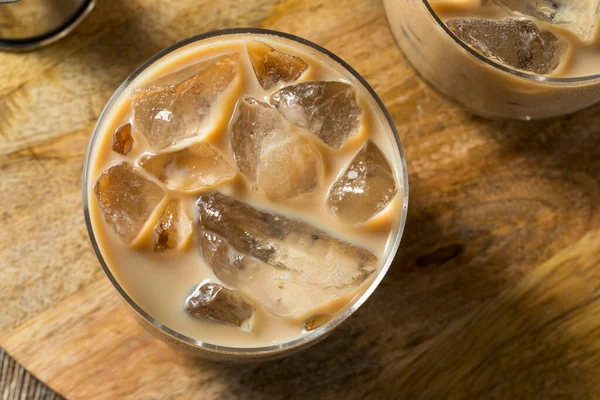 Sweet Boozy Irish Cream Mudslide Cocktail Ice — Stock Photo, Image