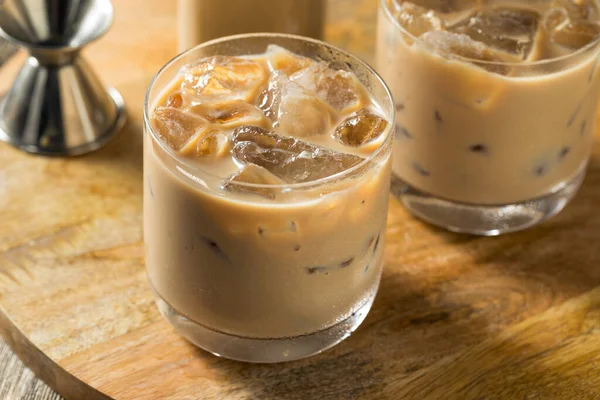 Sweet Boozy Irish Cream Mudslide Cocktail Ice — Stock Photo, Image