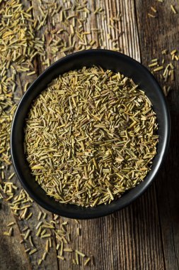 Çiğ Organik Kurutulmuş Biberiye Baharatı