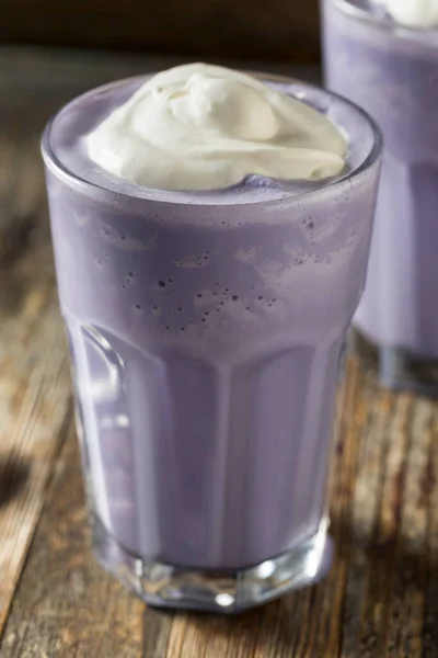 Homemade Japanese Purple Ube Milkshake Whipped Cream — Stock Photo, Image