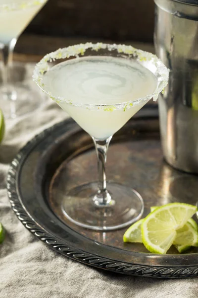 Boozy Lime Drop Martini Com Uma Borda Açúcar — Fotografia de Stock