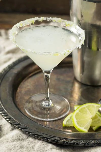 Boozy Lime Drop Martini Com Uma Borda Açúcar — Fotografia de Stock