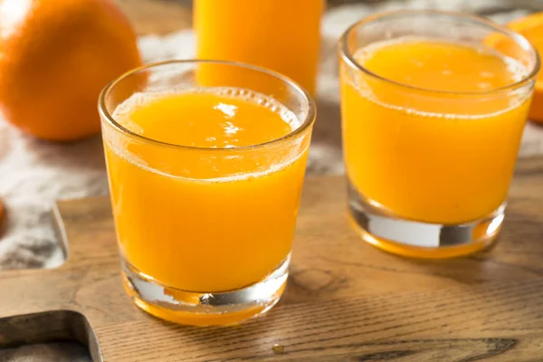 Jus Orange Frais Pressé Dans Verre — Photo