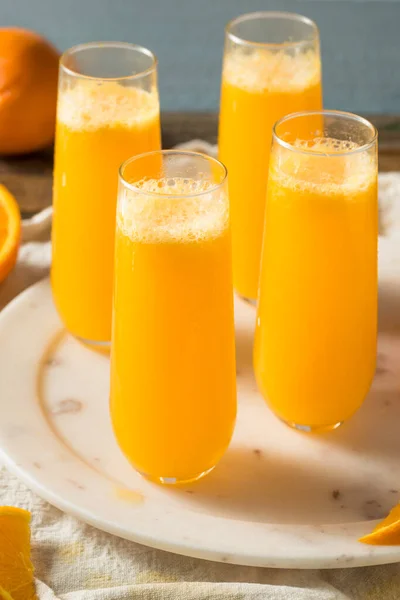 Boozy Champagne Mimosa Avec Jus Orange Prêt Boire — Photo