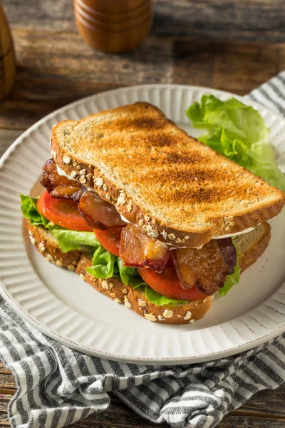Tocino Casero Lechuga Tomate Blt Sandwich Listo Para Comer —  Fotos de Stock