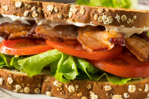 Sanduíche Caseiro Alface Bacon Tomate Blt Pronto Para Comer — Fotografia de Stock