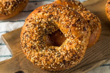 Ev yapımı Tost Her şey Krem peynirli New York simidi