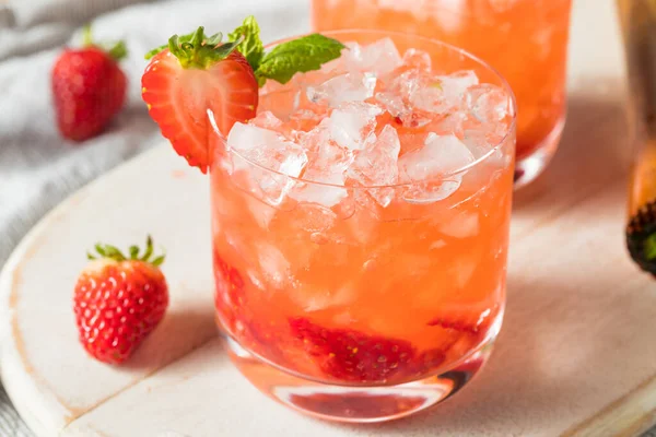 Homemade Boozy Strawberry Mint Smash Cocktail Gin — 스톡 사진