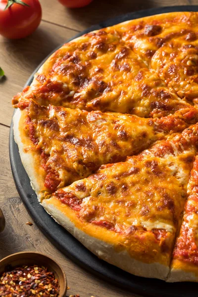 Ciepłe Domowe Włoski Ser Pizza Gotowy Jedzenia — Zdjęcie stockowe