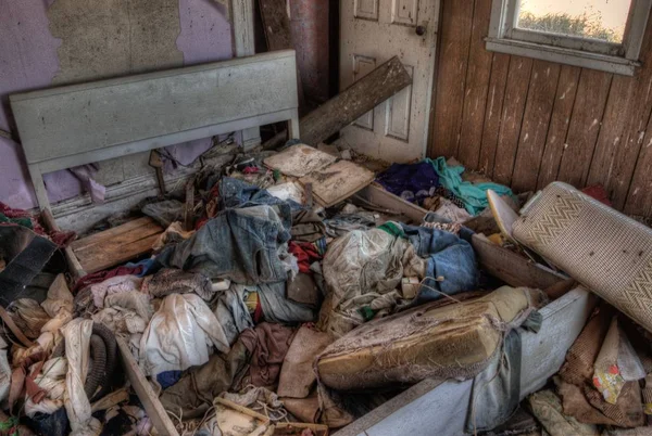 Verlaten boerderij in landelijke South Dakota in vroeg val — Stockfoto