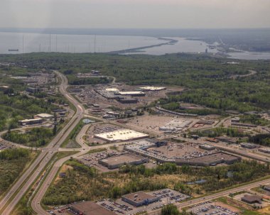 Duluth, Minnesota helikopterden gördüm yazında