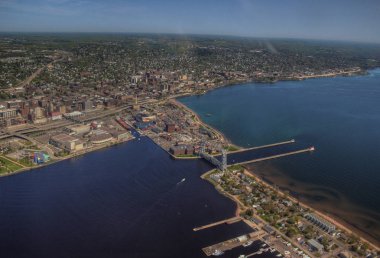 Duluth, Minnesota helikopterden gördüm yazında