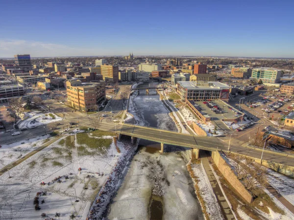 Centro de Sioux Falls Skyline en Dakota del Sur durante el invierno — Foto de Stock