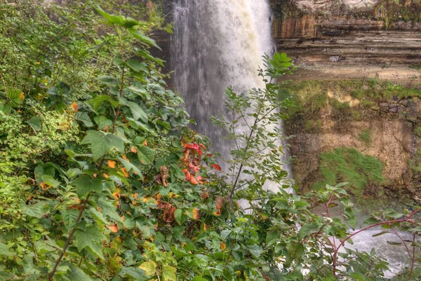 Minnehaha Falls en Minneapolis, Minnesota durante el otoño —  Fotos de Stock