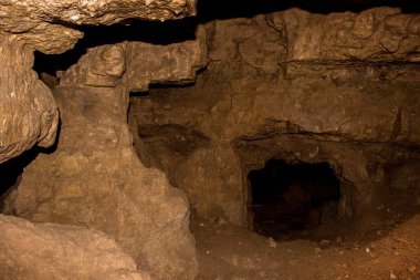 Kristal Mağarası s Wisconsin/Minnesota sınırında yer almaktadır