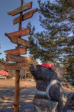 İki limanları olan bir toplum üzerinde North Shore Lake Superior ve ben